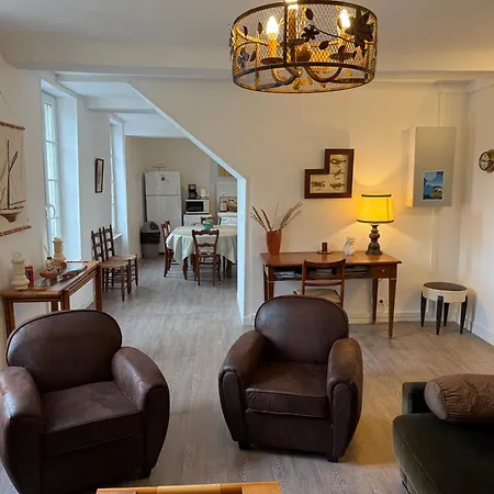 Fenetres Sur ארומנש-לה-באינס