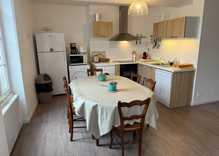 Fenetres Sur דירה *